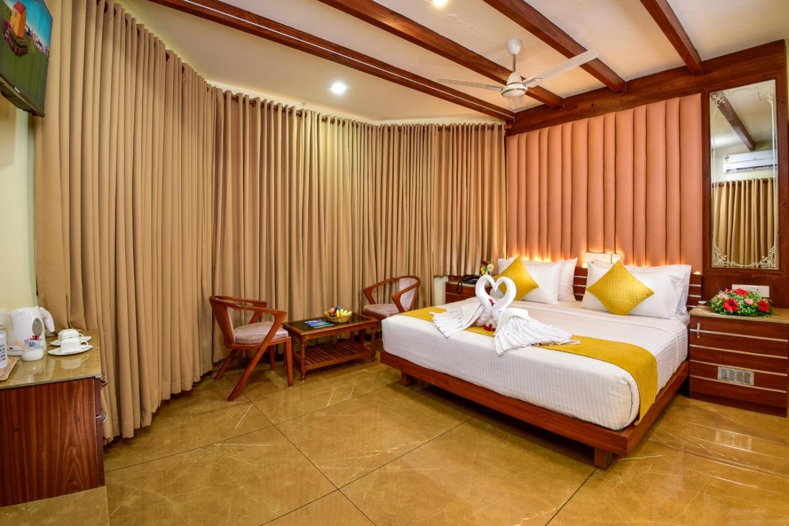 Krishnatheeram Ayur Holy Beach Resorts Varkala Exterior foto